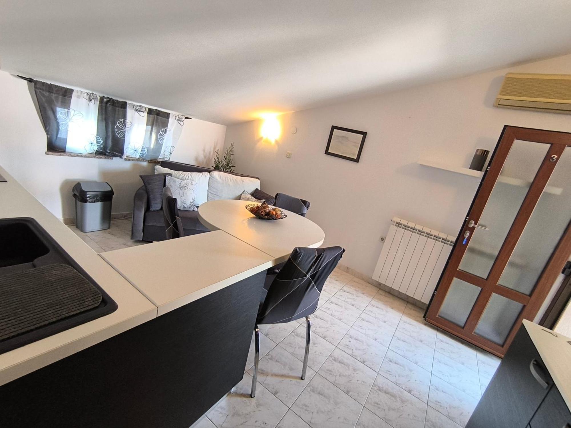 Apartment Jal โรวีน ภายนอก รูปภาพ